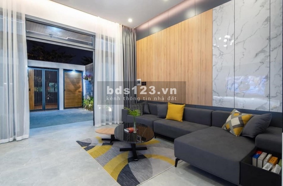 Bán nhà 370 Nguyễn Văn Cừ Long Biên 43m2*5T, Ô tô, Nhà đẹp Ngõ thông KD Nở hậu MT Rộng