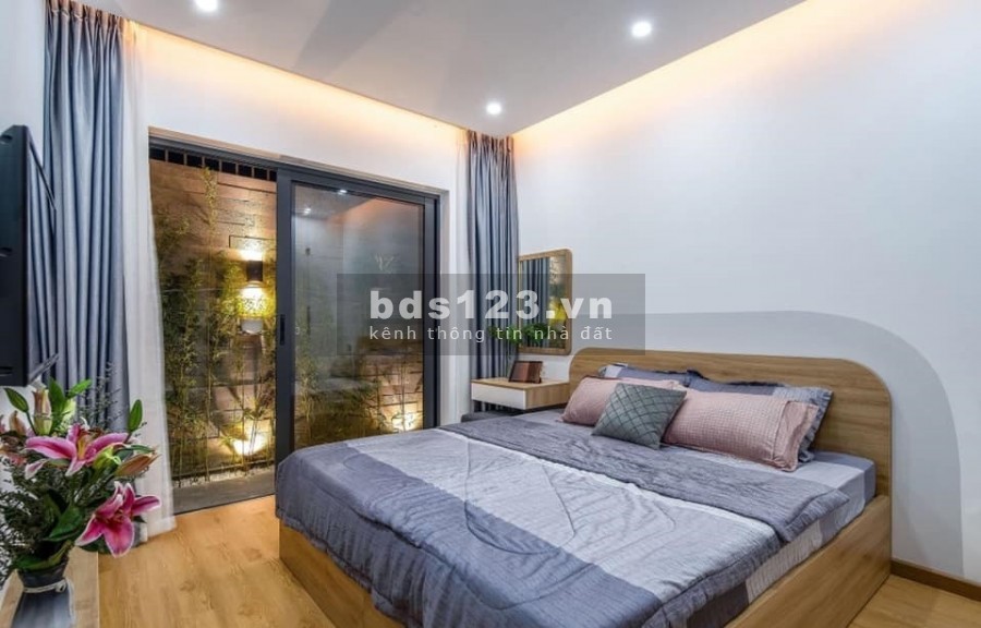 Bán nhà 370 Nguyễn Văn Cừ Long Biên 43m2*5T, Ô tô, Nhà đẹp Ngõ thông KD Nở hậu MT Rộng