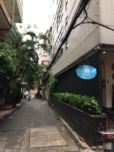 Bán gấp nhà Giang Văn Minh lô Góc kD ôtô đõ cửa 68m2x4 tầngMT5.5m giá16.5 tỷ