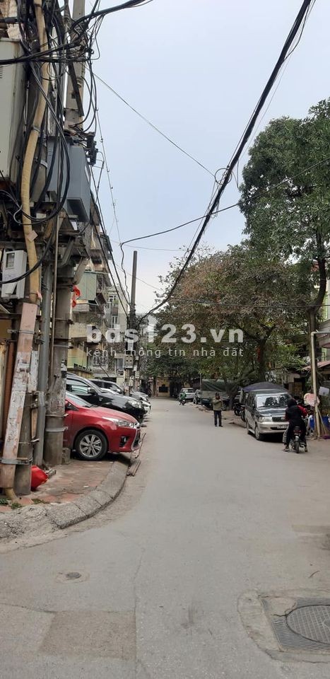 Bán nhà Kim Ngưu, 160m2 x 3 Tầng x MT 5.2m giá 15.5 tỷ