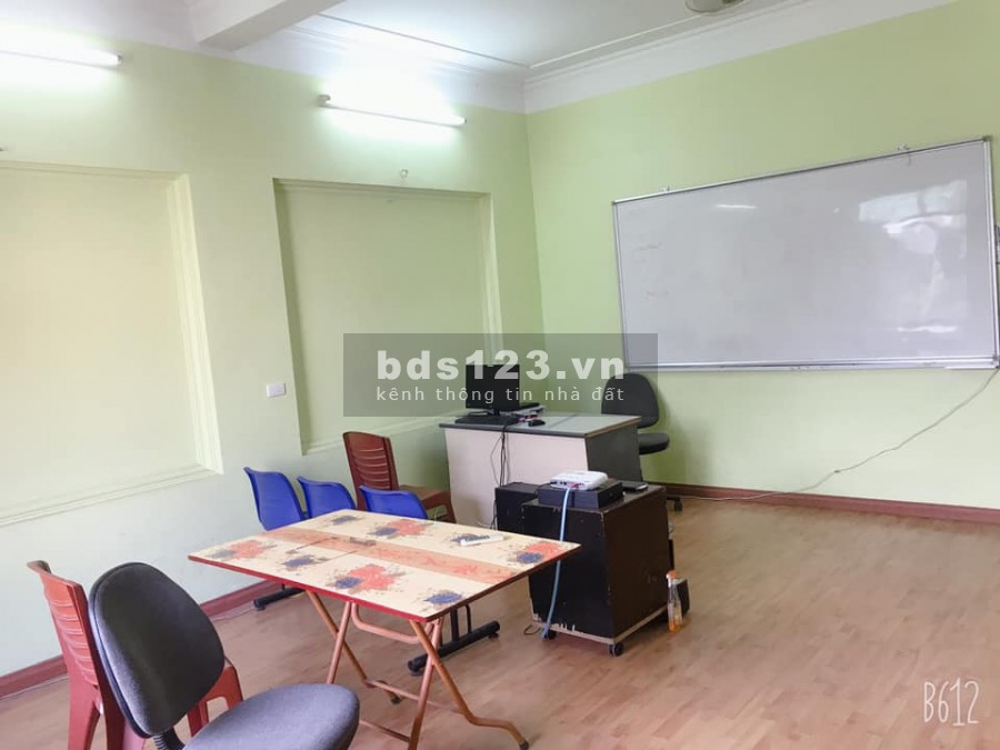 BÁN NHÀ PHỐ HOÀNG VĂN THÁI 100m2 5 TẦNG 5M MẶT TIỀN 15 TỶ