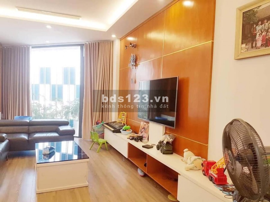 BÁN NHÀ MẶT ĐƯỜNG KHUẤT DUY TIẾN 52m2 , 7 TẦNG MẶT TIỀN 5M 16,5 TỶ ( KINH DOANH SIÊU ĐỈNH )