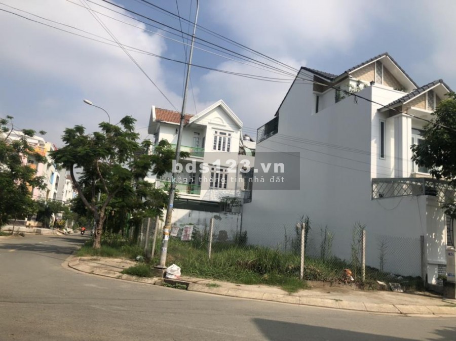 Tôi chính chủ cần bán gấp 80m2 đất thổ cư nằm trên mặt tiền đường số 7 ,trần văn giàu .TPHCM giá bán 15 triệu/m
