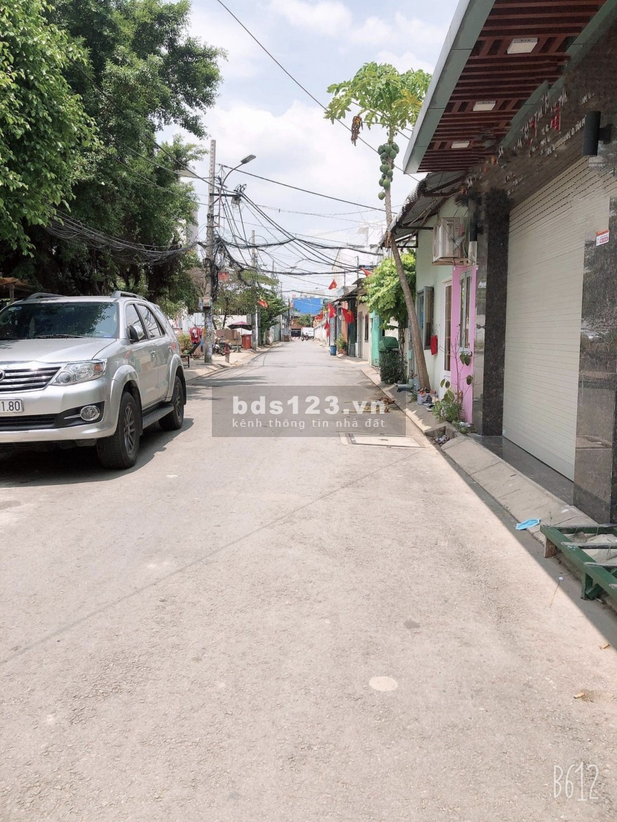Nhà thật, việc thật, bán nhà hẻm 2 hơi tránh nhau Lê Trọng Tấn, Tân Phú 4.6*17m, giá 4 tỷ 650