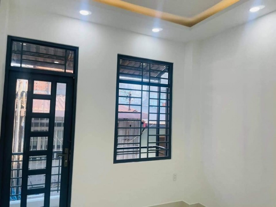 Bán nhà hẻm rộng Lạc Long Quân, Q.Tân Bình, 40m2 chỉ 3 tỷ 5