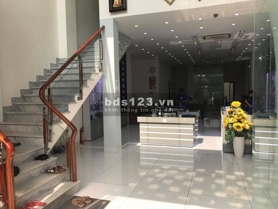 Nhà Nguyên Căn Mặt Tiền Tôn Đản Q4. 6,3x33 4 Lầu gần chợ, thuận tiện kinh doanh mọi ngành nghề