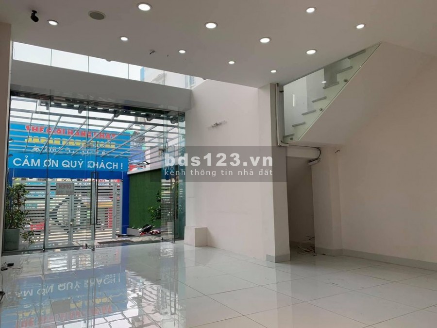 Nhà Nguyên Căn Mặt Tiền Tôn Đản Q4. 6,3x33 4 Lầu gần chợ, thuận tiện kinh doanh mọi ngành nghề