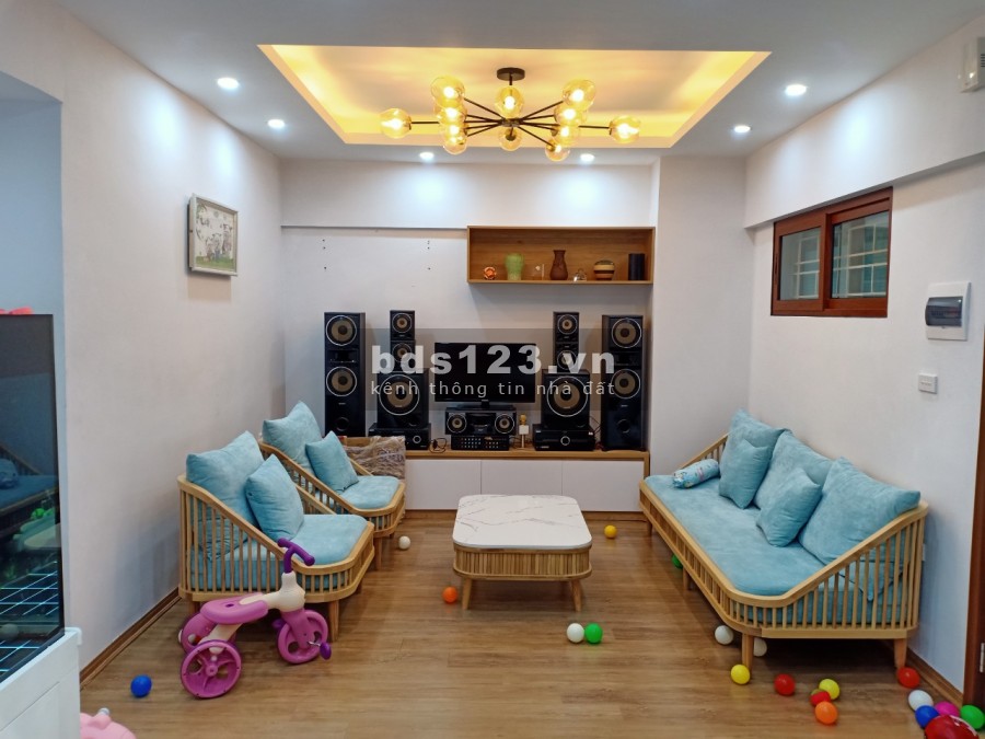 Đẹp long lanh! Bán căn hộ 87m2 chung cư CT3B KĐT Văn Quán, nội thất châu Âu