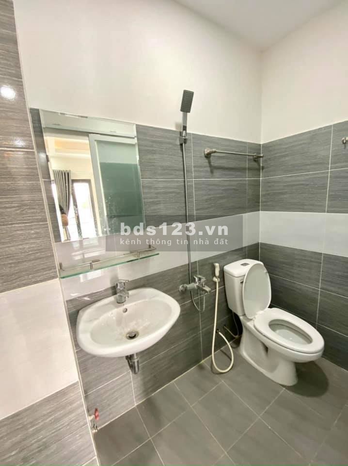 Nhà 650 triệu Nhà 4x10m2 , Đinh Đức Thiện, Bình Chánh, TpHCM