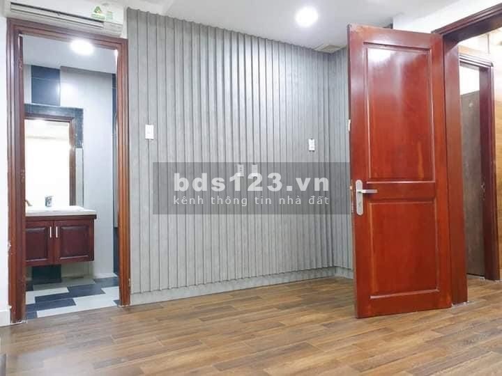Gấp bán nhà Trung tâm Phú Nhuận 4 Tầng BTCT 90m2 Giá 8.6 tỷ