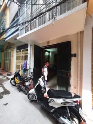 BÁN NHÀ ĐẸP KHU 8/3 NGÕ RỘNG THOÁNG - 32M2 /4 TẦNG /GIÁ 3 TỶ