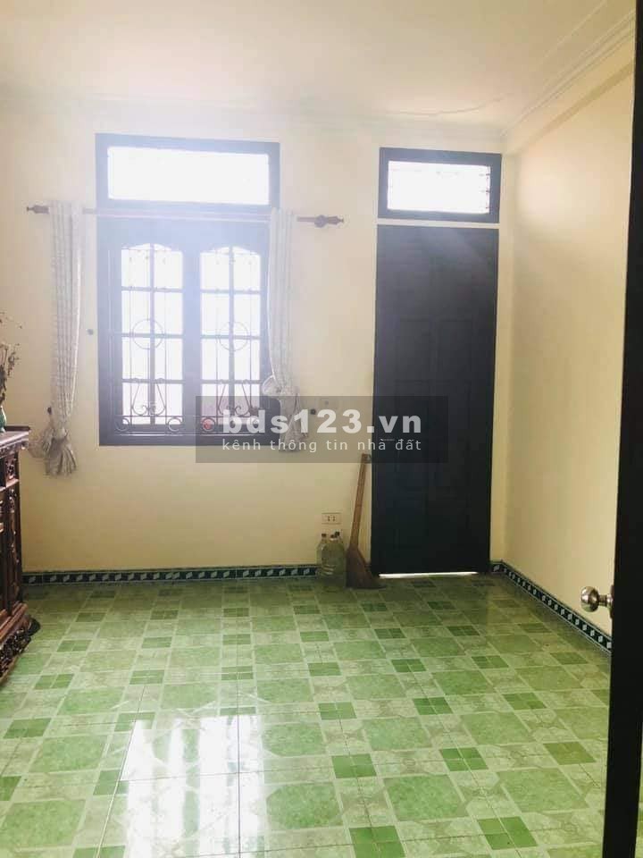 Bán Gấp Kim Mã Ba Đình dt 35m2 giá 3,25 tỷ