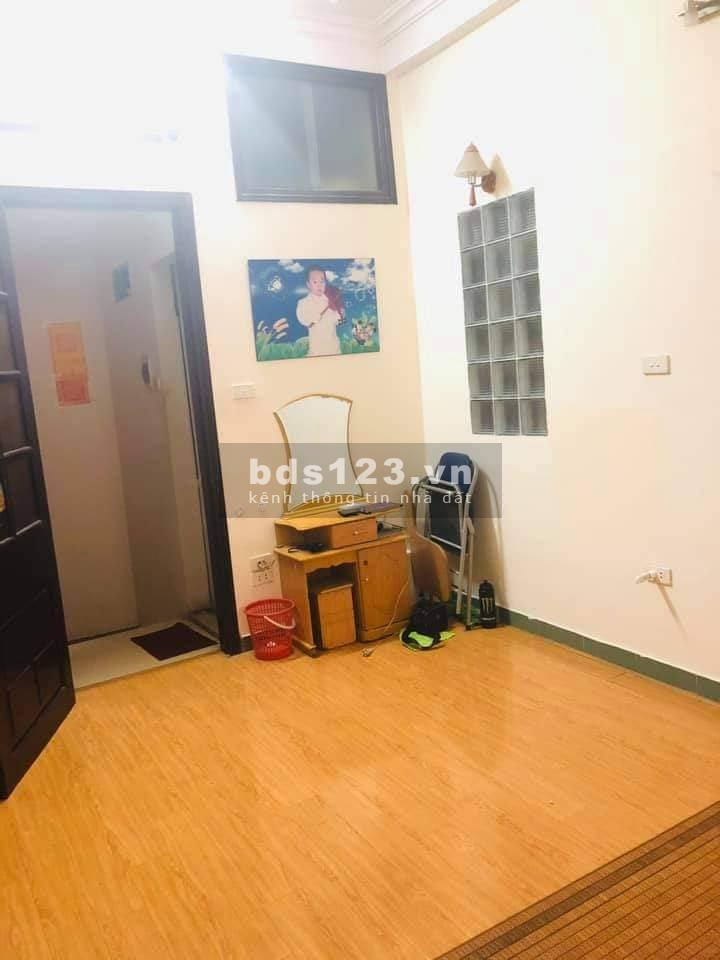 Bán Gấp Kim Mã Ba Đình dt 35m2 giá 3,25 tỷ