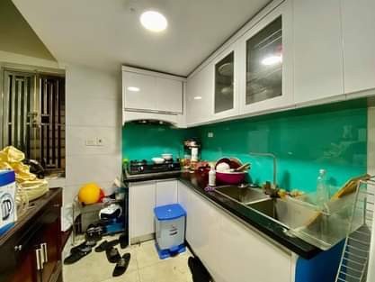 BÁN NHÀ LÒ ĐÚC 30M2 5 TẦNG 3.3 TỶ Ô TÔ TRÁNH CÁCH 10M 3 NGỦ Ở LUÔN