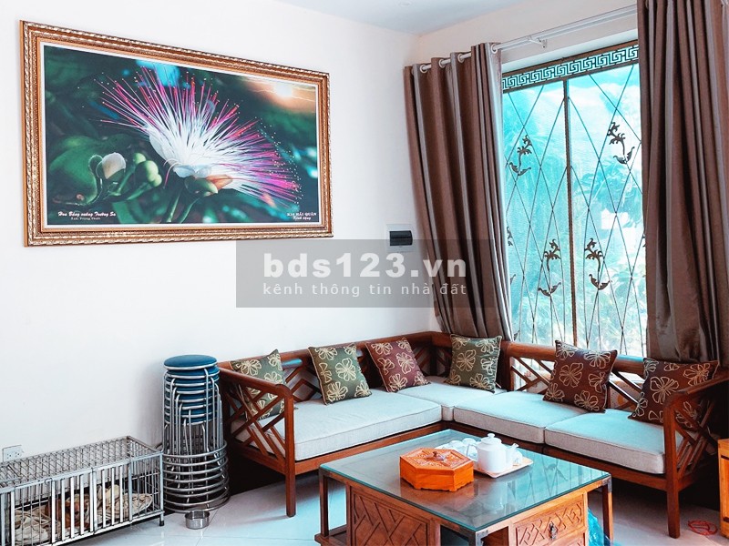 Bán nhà mặt phố Âu Cơ vỉa hè rộng, nở hậu, dt 70m2, 5 tầng, mt 4.5m, giá bán 9.9 tỷ