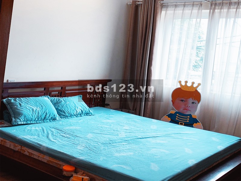 Bán nhà mặt phố Âu Cơ vỉa hè rộng, nở hậu, dt 70m2, 5 tầng, mt 4.5m, giá bán 9.9 tỷ