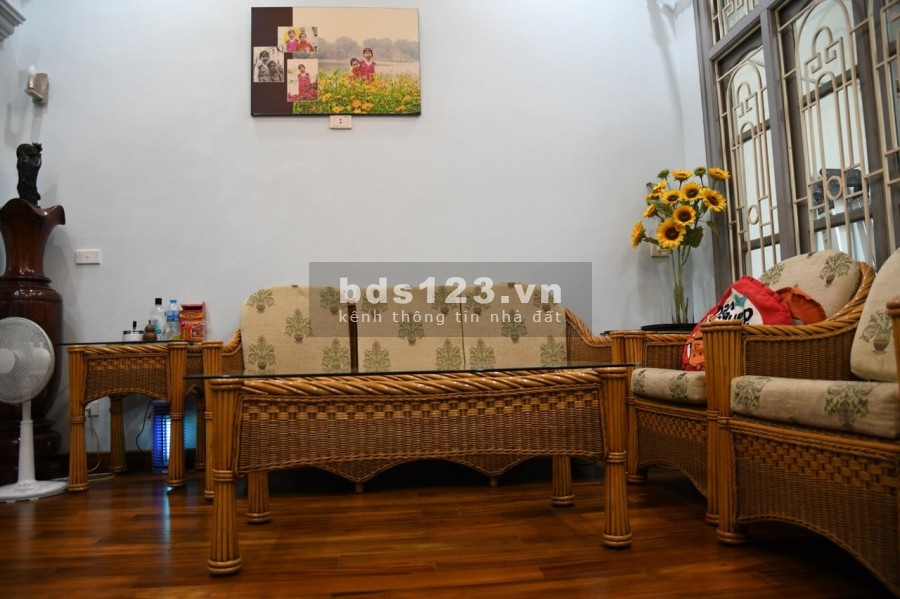 Bán nhà hiếm Phú Viên Long Biên 41m2*5T Nhà đẹp Ở Ngay 10m ra ô tô tránh