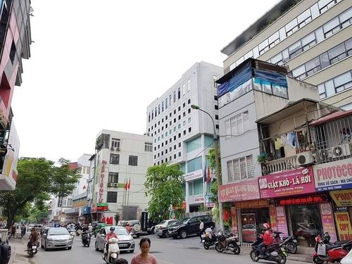 Bán Nhà Kinh Doanh Quận Đống Đa, 200m2,MT10m, 18 Tỷ, Vỉa Hè 3m, Ô Tô Tránh, Mặt Phố Sầm Uất, Kinh Doanh Ngay