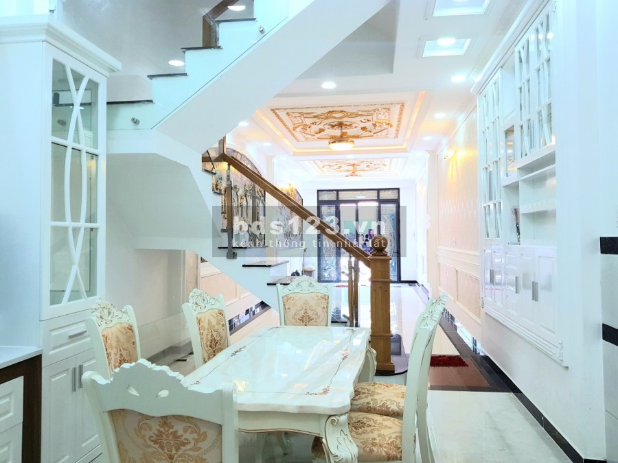 Bán nhà HXH 154 Nguyễn Phúc Chu 72m2, 4PN, 4 tầng mới lung linh, dân trí cao. 8,7 tỷ