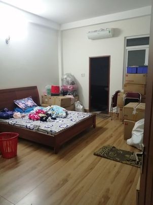 Siêu hiếm, cách mặt tiền ba bước chân, ngang khủng 4,55m dài 17.4 đầu đường Vườn Lài, quận Tân Phú giá chỉ còn 8.6 tỷ.