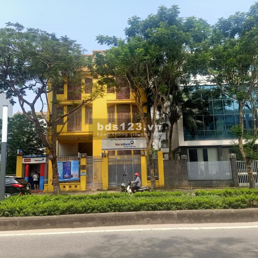 Bán nhà mặt Phố lạc Long Quân, Tây Hồ, 160m2 x 5T, MT 8m, vỉa hè, kinh doanh, 46 tỷ