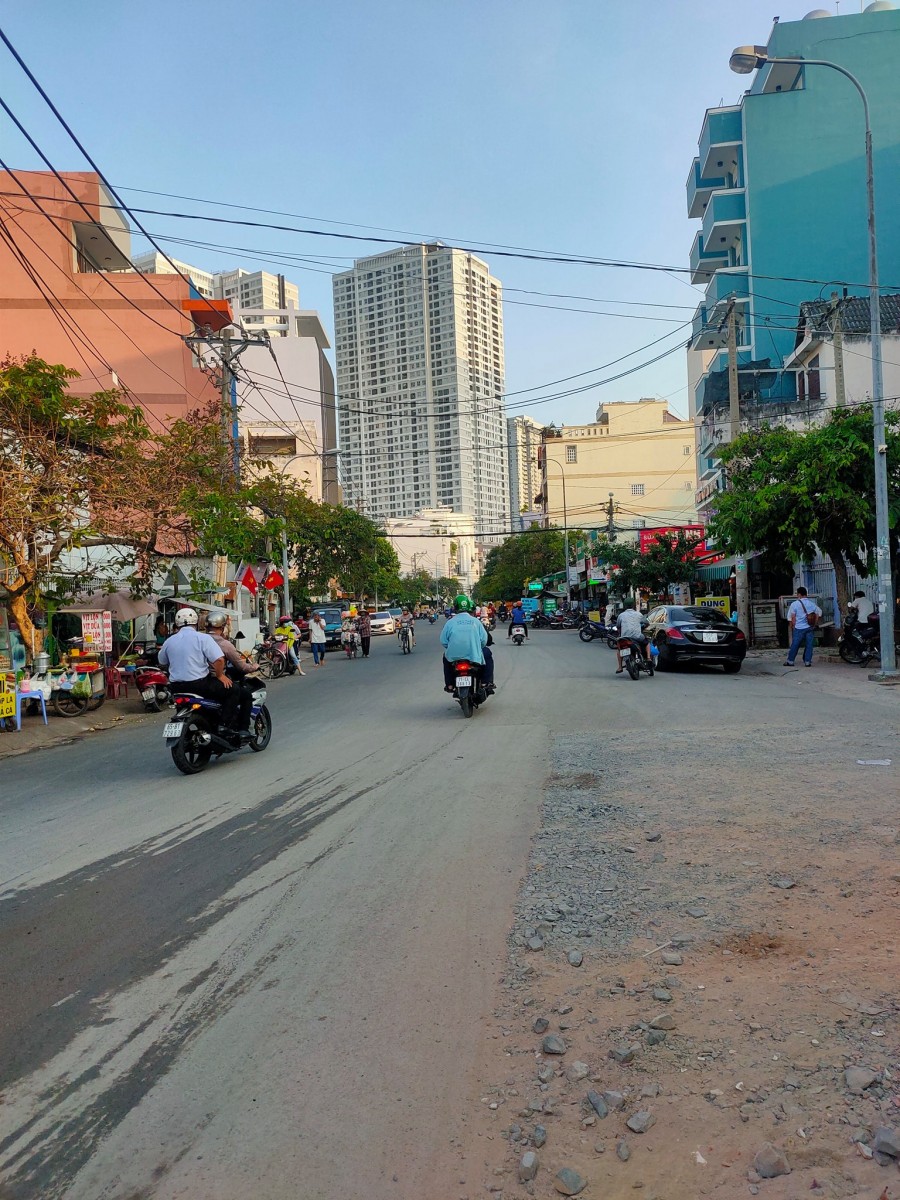 HẺM XE HƠI VÀO NHÀ NHÀ MỚI SỔ NỞ HẬU TÀI LỘC 41M 5.7 TỶ PHƯỜNG TÂN HƯNG QUẬN 7