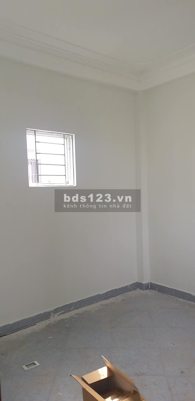 Bán nhà Vũ Tông Phan, Hà Nội, 30m2 x 5 tầng, giá 3.2 tỷ.