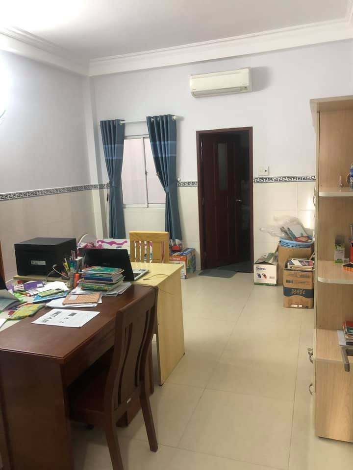 Bán Nhà Tân Phú 72m2 4 tầng 4x18m Giá 9,2 Tỷ Cần Bán Gấp