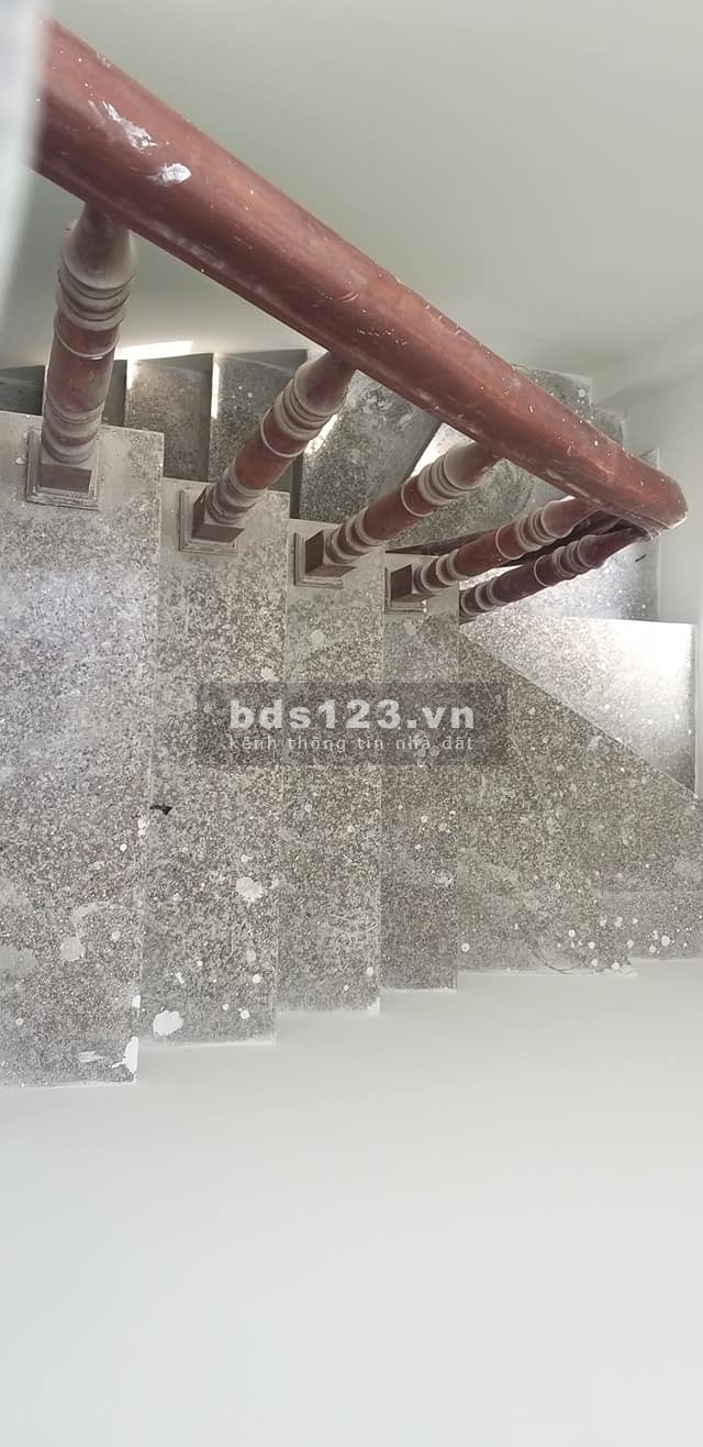 Bán nhà Vũ Tông Phan, Hà Nội, 30m2 x 5 tầng, giá 3.2 tỷ.