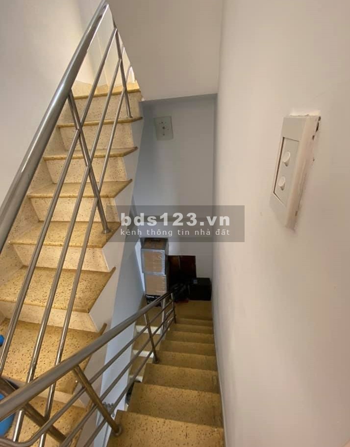 Bán nhà Hồng Lạc, 27m2, 3 tầng, nhà đẹp btct, Quận Tân Bình, 2 tỷ 56