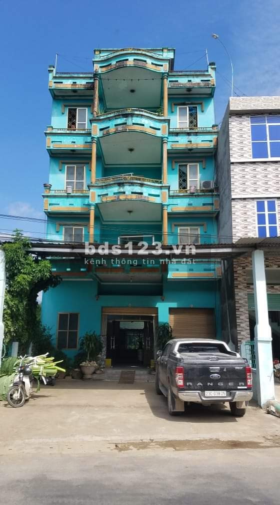 BÁN NHÀ NGHỈ NGÃ TƯ SU PHÌ, TÂN QUANG, HÀ GIANG 5 TẦNG, 15 PHÒNG