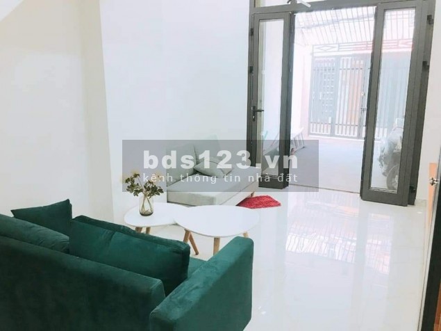 Bán nhà gấp Nguyễn Thượng Hiền, tặng full nội thất, 3 tầng BTCT, dt 27m2, chỉ 2tỷ8