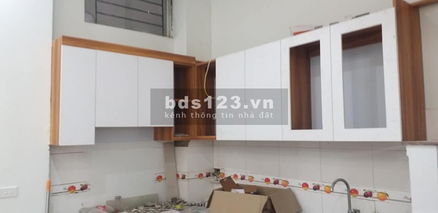 Bán nhà Vũ Tông Phan, Hà Nội, 30m2 x 5 tầng, giá 3.2 tỷ.