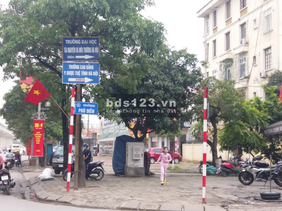 Bán đất mặt ngõ đường Phú Diễn 41m2, ô tô tránh, kinh doanh tốt, 3 tỷ 980