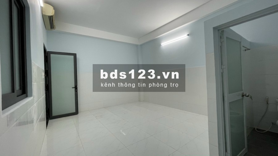 Cho Thuê Phòng Trọ Cao Cấp Mặt Tiền Cây Trâm, Gò Vấp, 29m2, 3.5tr/ Tháng