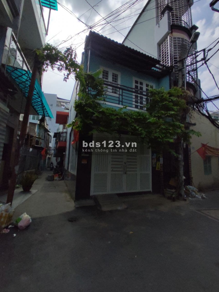 Nhà MT siêu trung tâm, siêu rẻ, DT: 36m2, Lạc Long Quân, Tân Bình, giá chỉ 3.8 tỷ TL