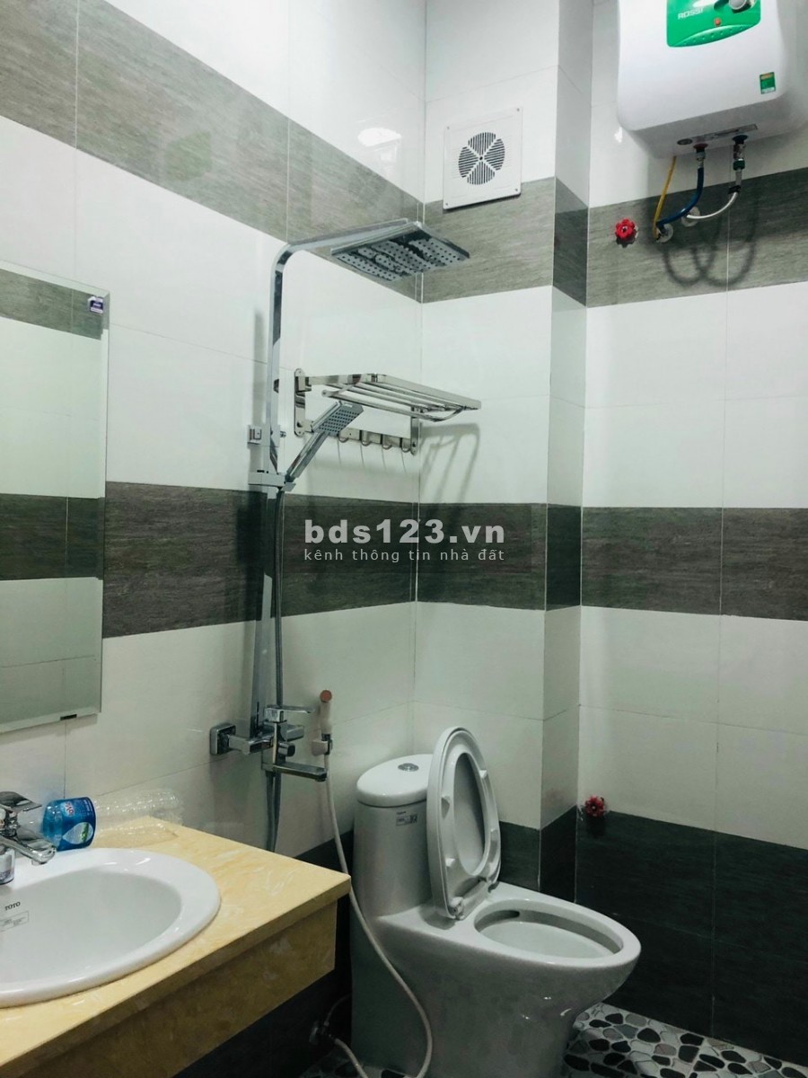 Bán Nhà Hoàng Mai Ngõ rộng hơn phố Ô tô đỗ cổng Doanh thu khủng