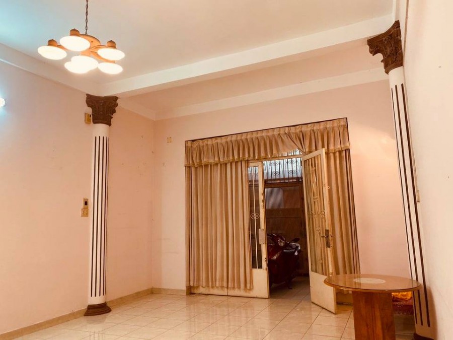 Bán gấp nhà hẻm Cầm Bá Thước, Phú Nhuận, thích hợp đầu tư, 101m2, 2 tầng BTCT, 4PN + 4WC, chỉ 60tr/m2.