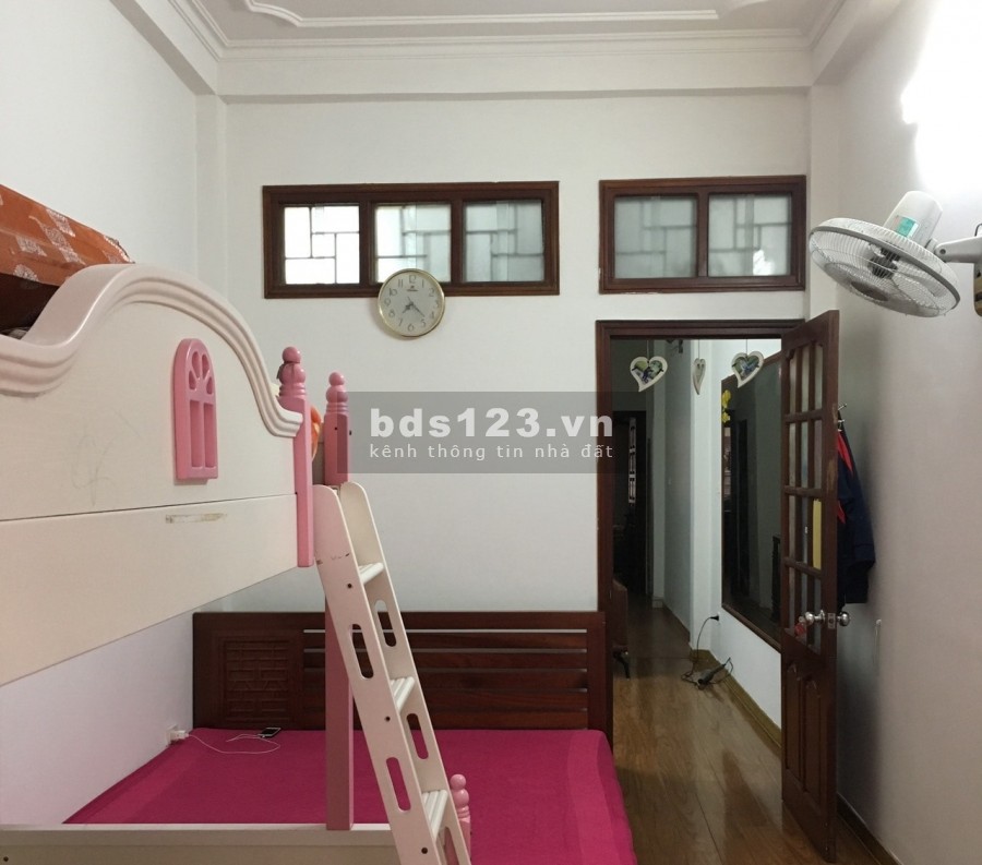 Nhà đẹp Kinh doanh, 60m2, oto gần nhà, giá chỉ nhỉnh 4 tỷ