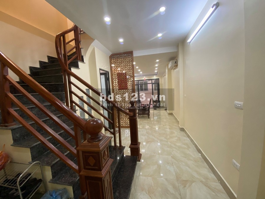Nóng bỏng tay giữa mùa hè rực lửa 55m2*4T Bạch Mai chỉ 2.4 tỷ