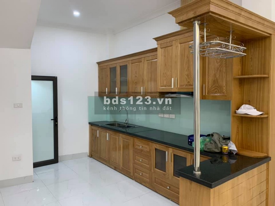 Bán nhà mới xây, Ba Đình 47m2*5 tầng, MT 4m giá 6.1 tỷ