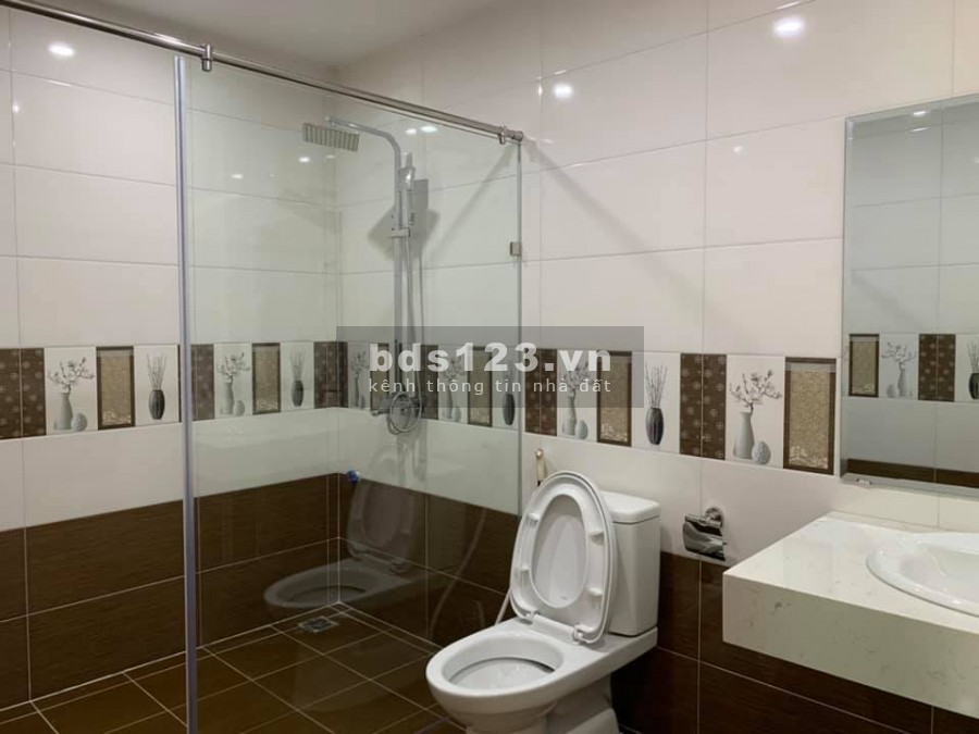 Bán nhà mới xây, Ba Đình 47m2*5 tầng, MT 4m giá 6.1 tỷ