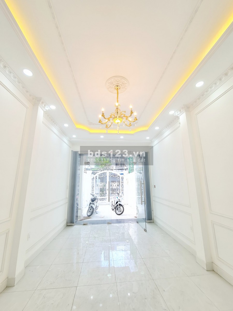 Nhà nở hâu, HXH, nội thất vip Lê Văn Thọ, P9, Gò Vấp