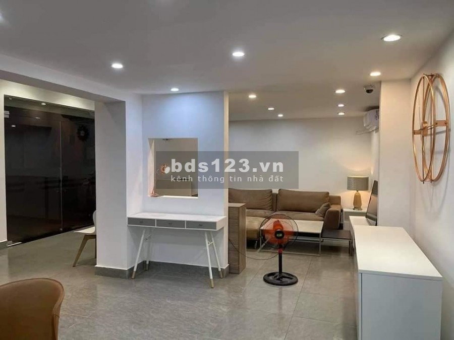 Bán nhà Yên Lãng Đống Đa, lô góc 60m2, 9 tỷ dễ ràng kinh doanh