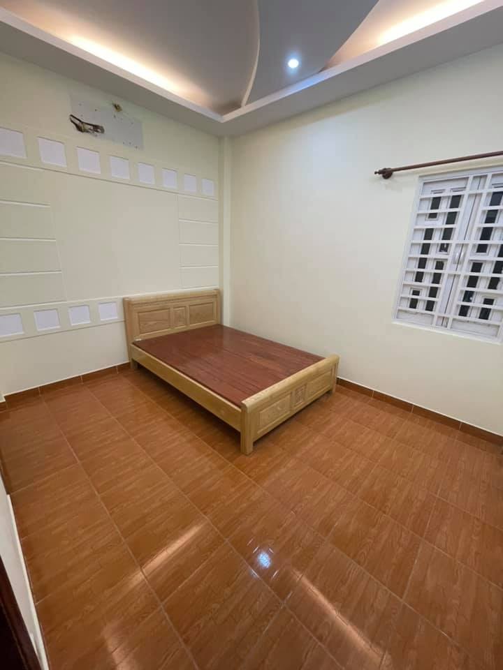 Bán gấp nhà 84m2 7 PN huỳnh tấn phát tân thuận đông quận 7…