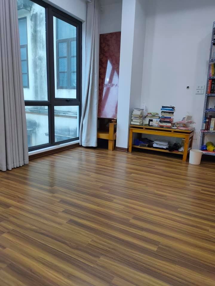 Bán Nhà Giáp Nhất 73m2, Gần Ô Tô, Nhà Siêu Đẹp, Ngõ 3m, Mặt Tiền Rộng, Tiện Ích Đỉnh 5.9Tỷ
