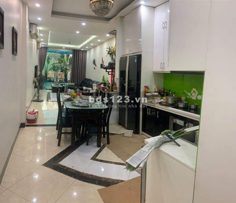 Bán nhà mặt phố Bạch Mai, Vừa ở vừa cho thuê,90m2 x 5 Tầng x MT 3.5m giá 23.9 tỷ