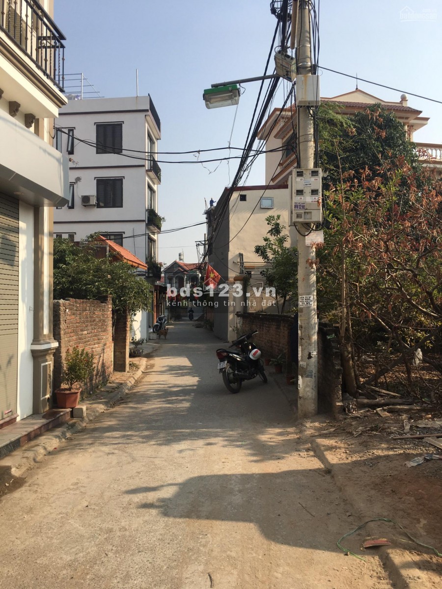 Bán đất Đa Tốn Mặt đường Khoan Tế dt 195m Lô Góc 2 đường ô tô. LH 0982852808