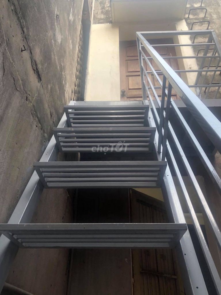 Cần cho thuê nhà 2 tầng mặt phố Minh Khai, Phường Minh Khai, Quận Hai Bà Trưng, Hà Nội