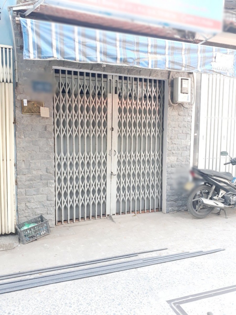 Cho thuê nhà 2 lầu mặt tiền hẻm 141 đường Tám Danh P4 Q8